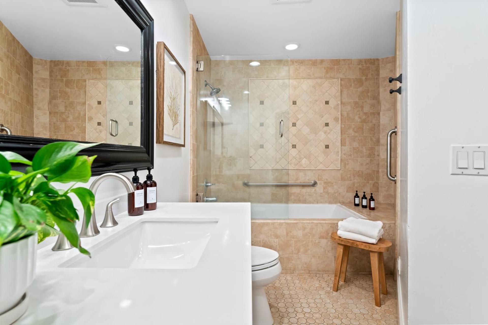 Superior King + Fireplace