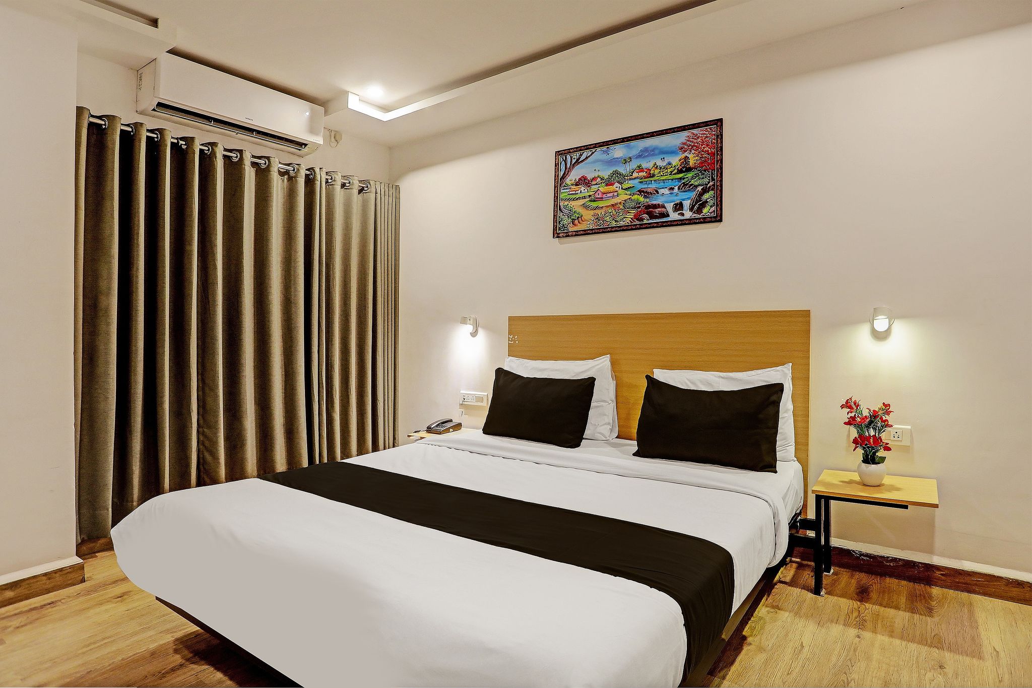 Super Townhouse Swain Heritage Classic Room 2