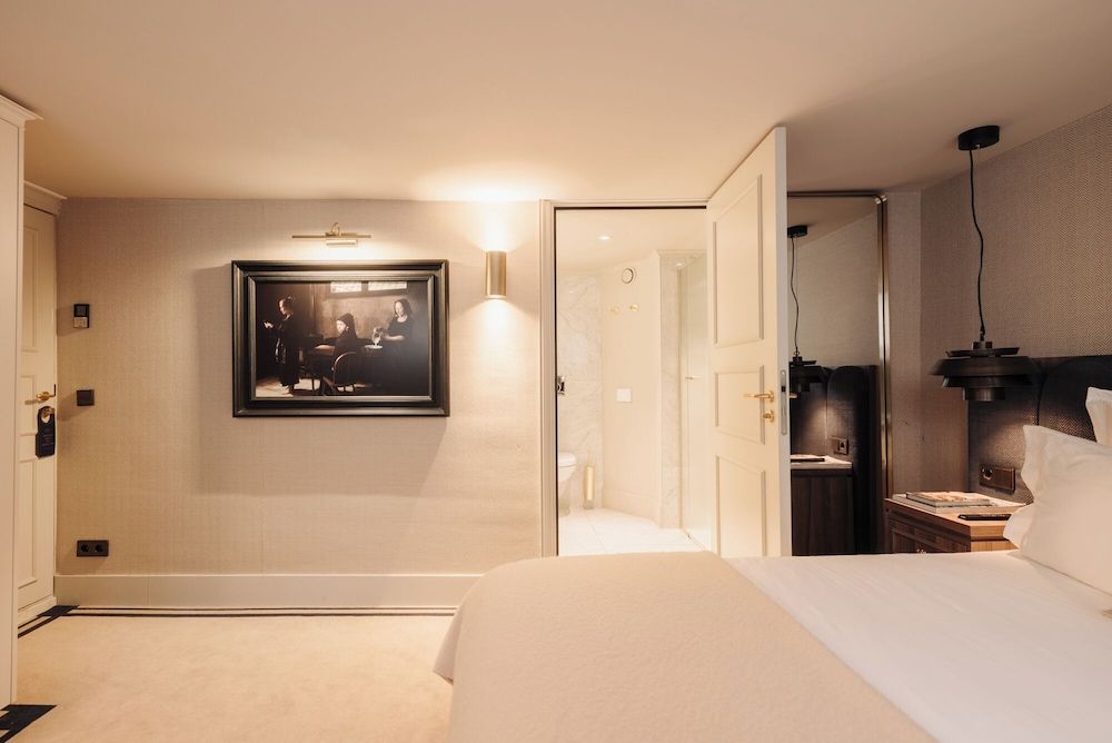 Hotel 717 Room, Courtyard View (Little Prince) 8