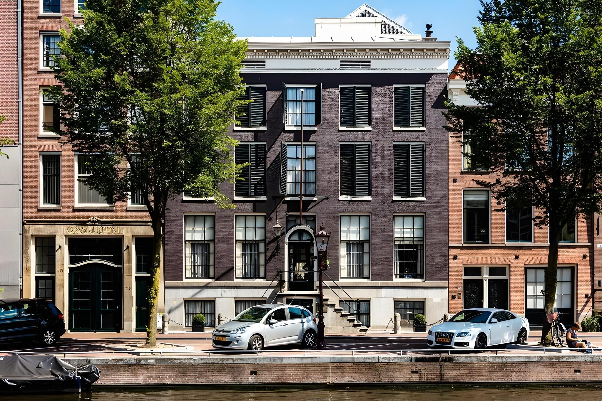 undefined Hotel 717 2