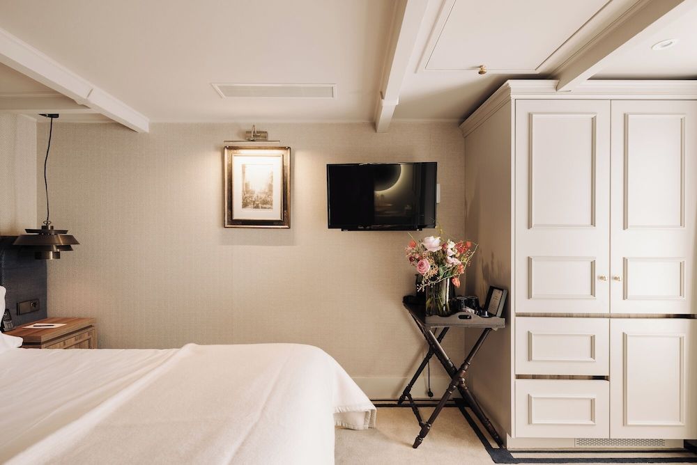 Hotel 717 Room, Courtyard View (Little Prince) 6