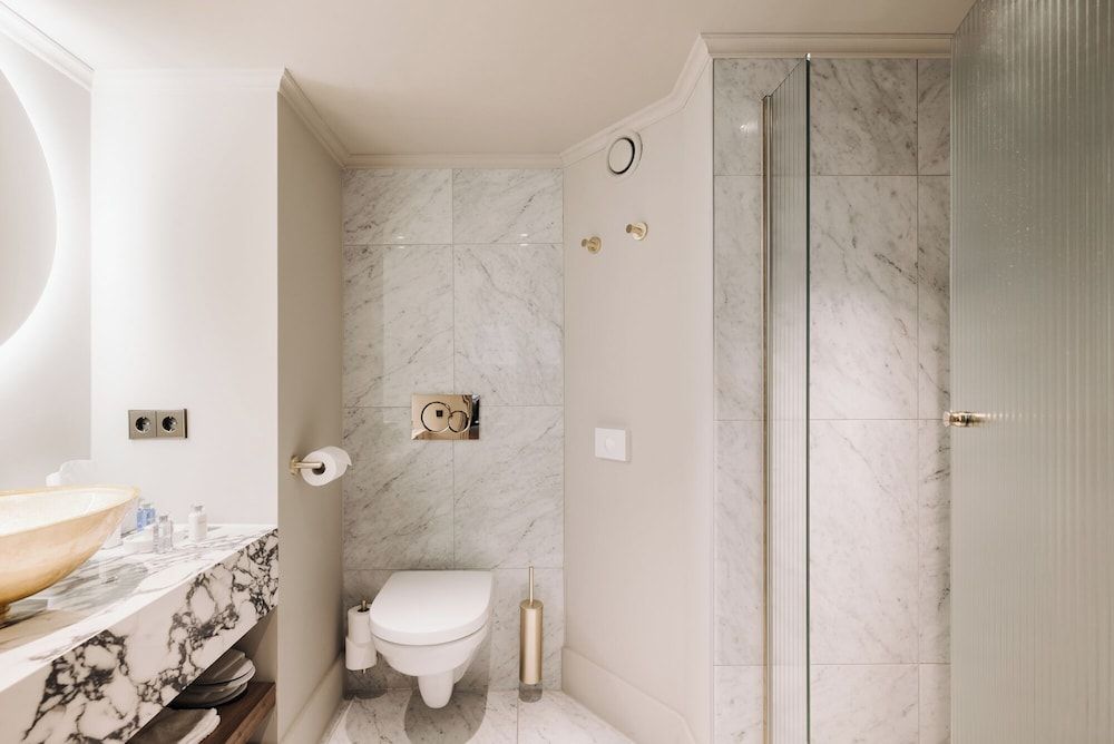 Hotel 717 Room, Courtyard View (Little Prince) 5