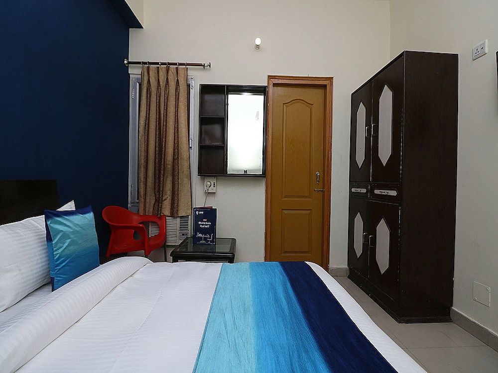 Hotel Blue Empire Double or Twin Room 6