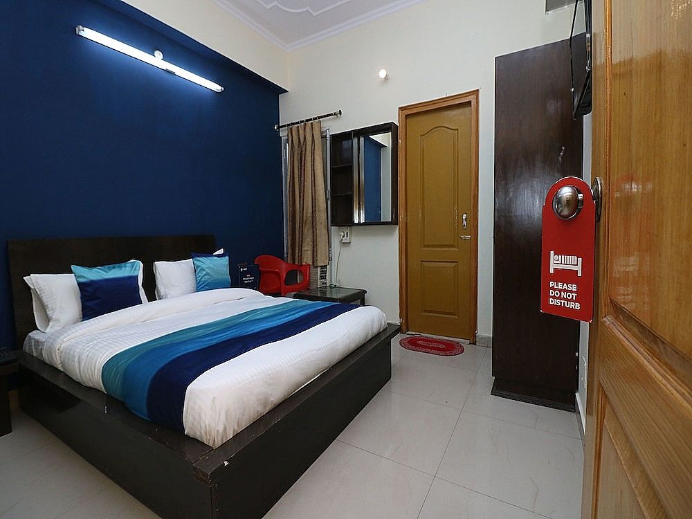 Hotel Blue Empire Deluxe Double or Twin Room 3