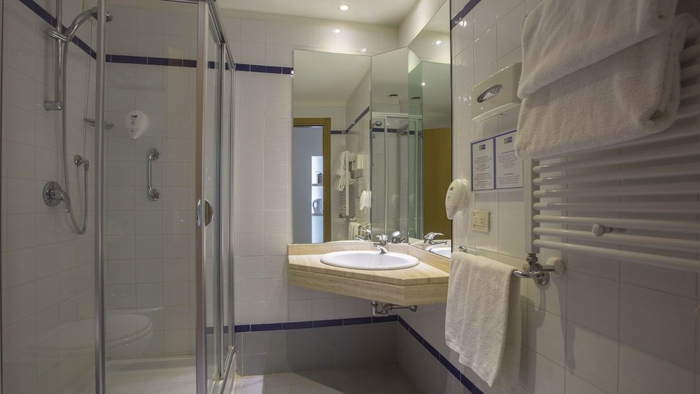 GP Hotel Standard Double Room 4