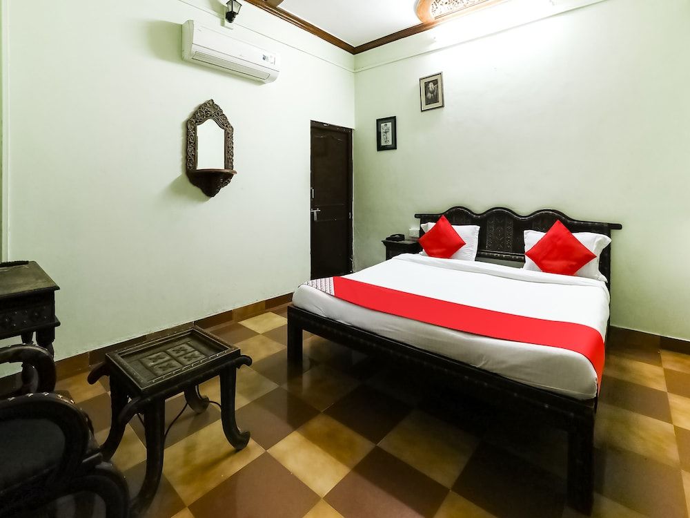OYO 10132 Hotel Regal Inn Double or Twin Room 15