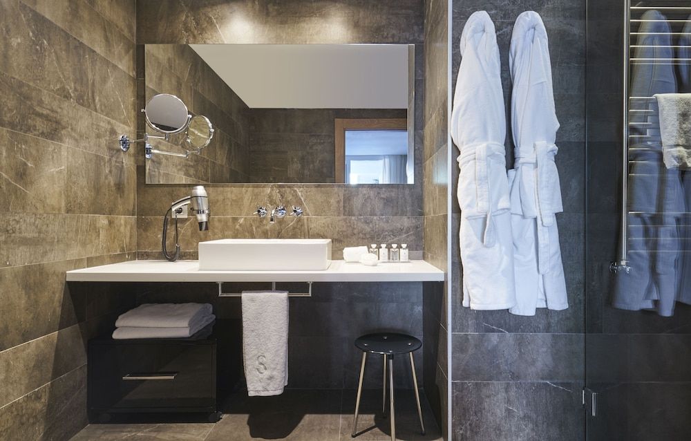 Pure Salt Garonda - Adults Only Junior Suite, Sea View 10