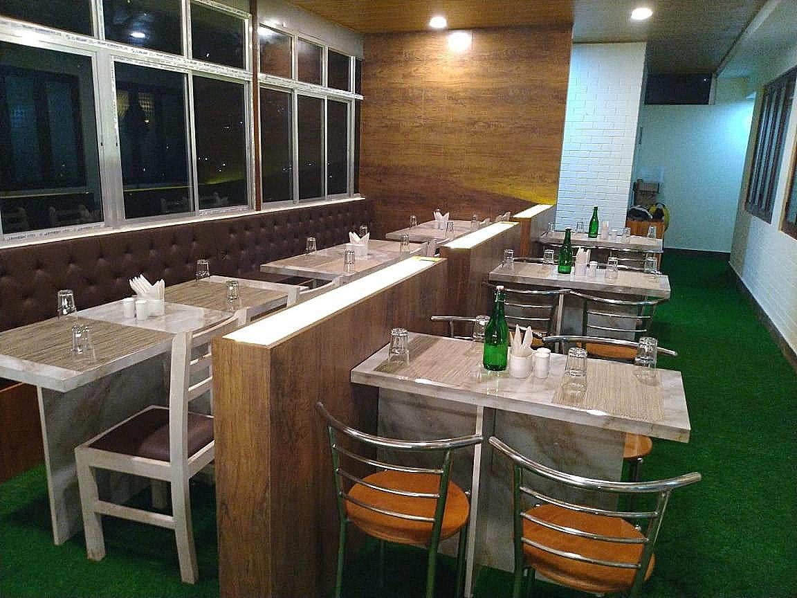 Food & Dining