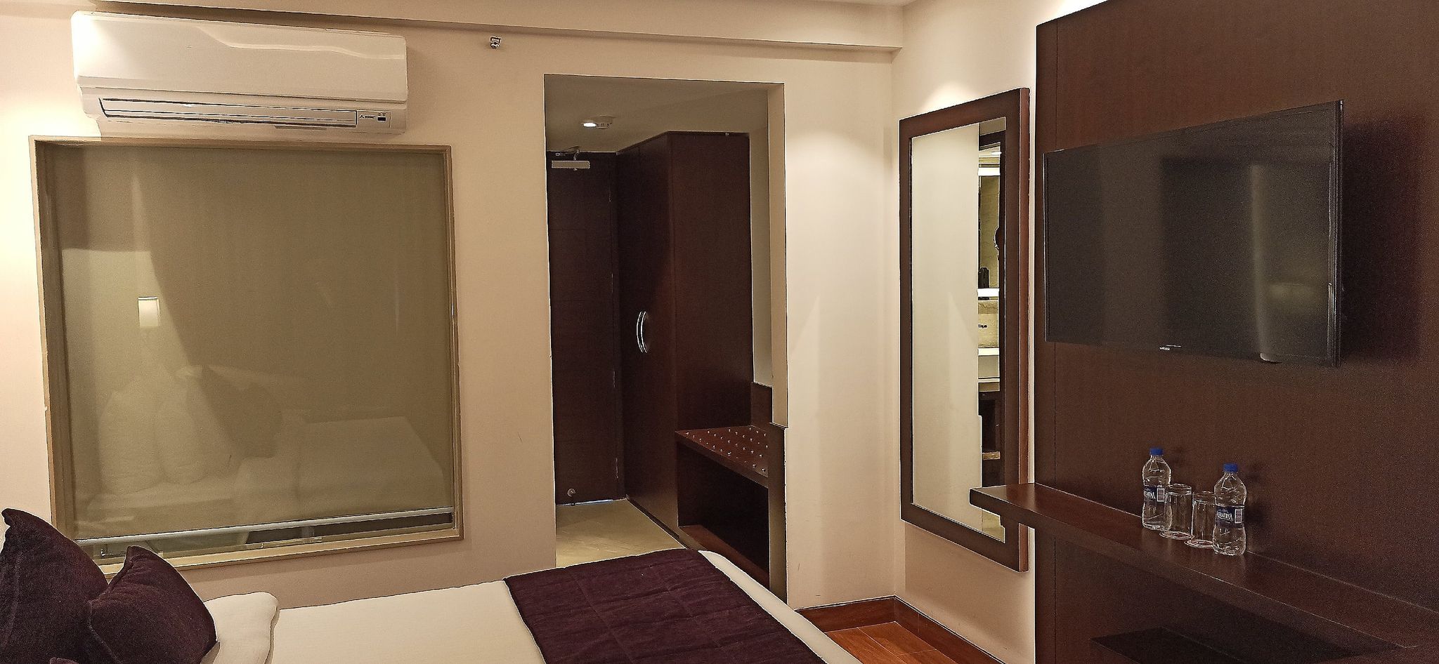 Fairyland Clarks Inn Bhopal Deluxe Room 8