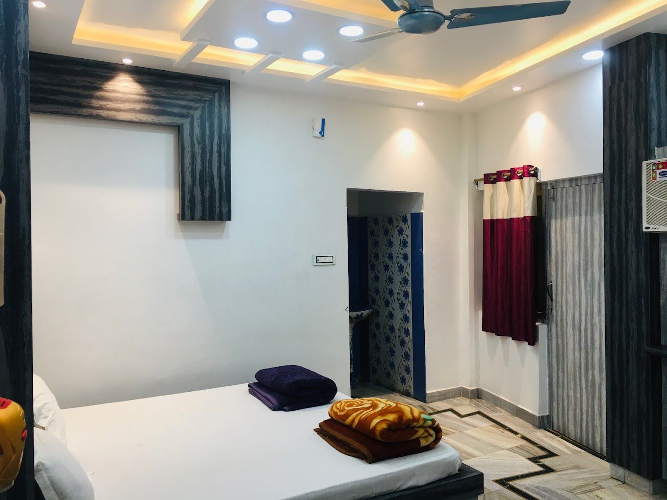 Hotel Natraj Deluxe A.C Room 5