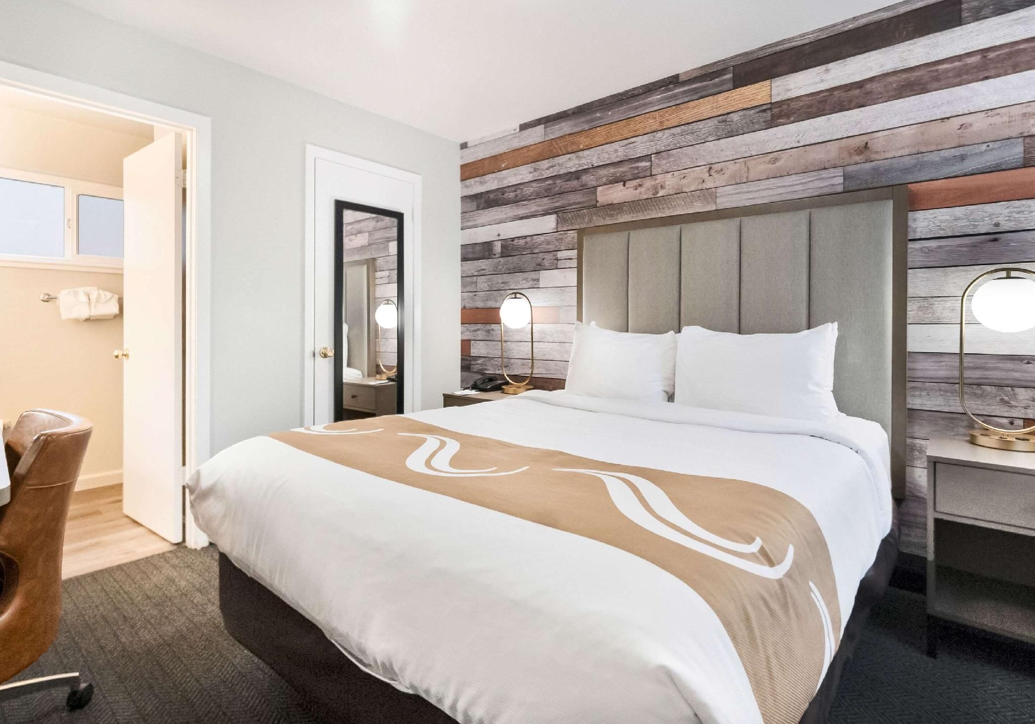 Quality Inn South Lake Tahoe 1 Queen Bed, Nonsmoking