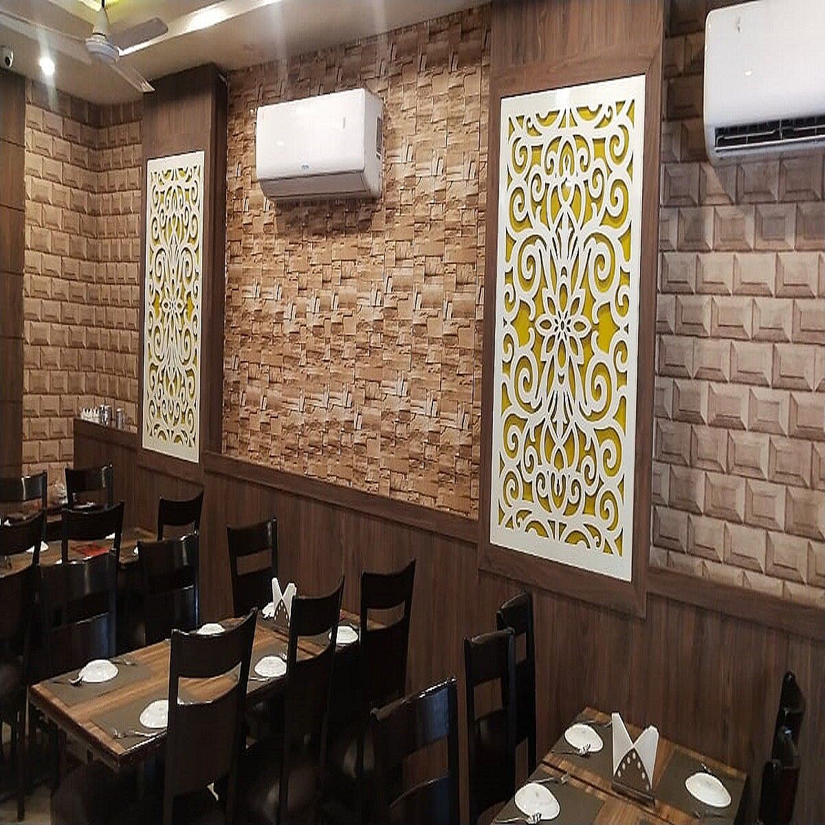 Food & Dining