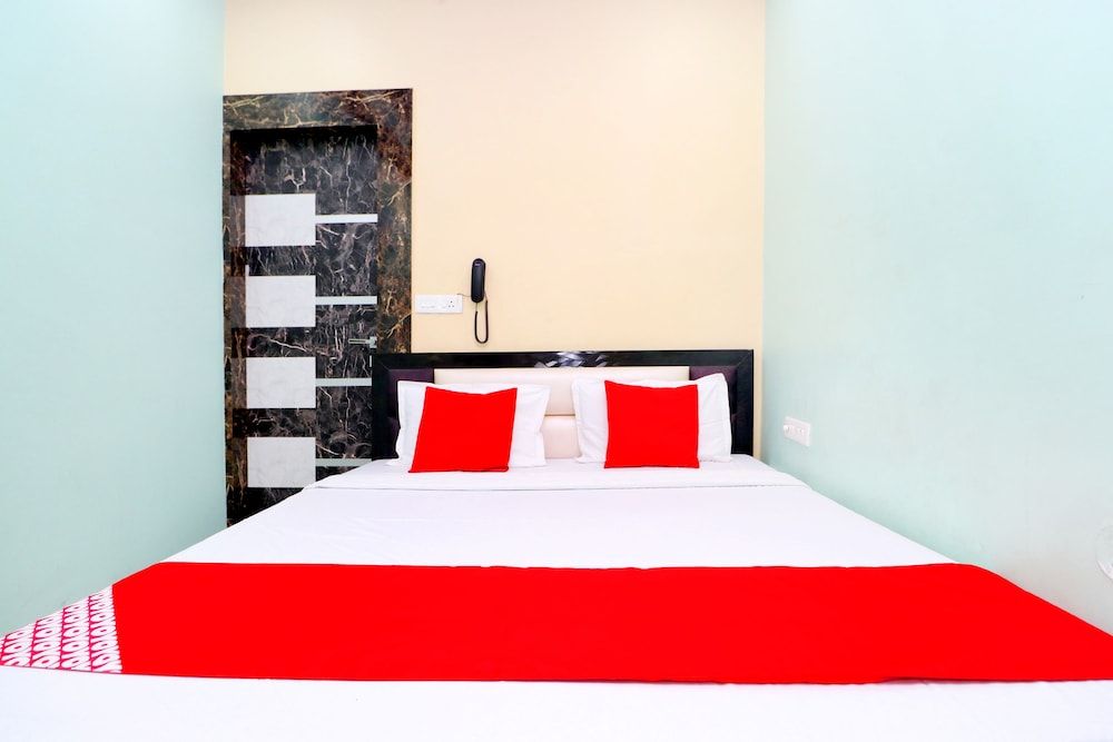 undefined OYO 43028 Hotel Tranquil 3