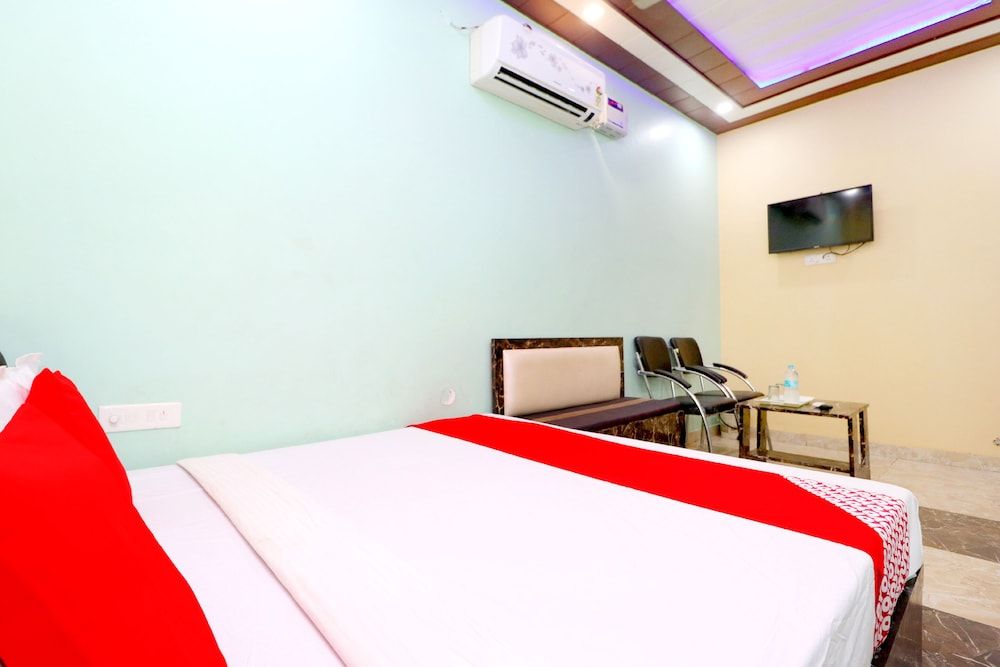 undefined OYO 43028 Hotel Tranquil 5