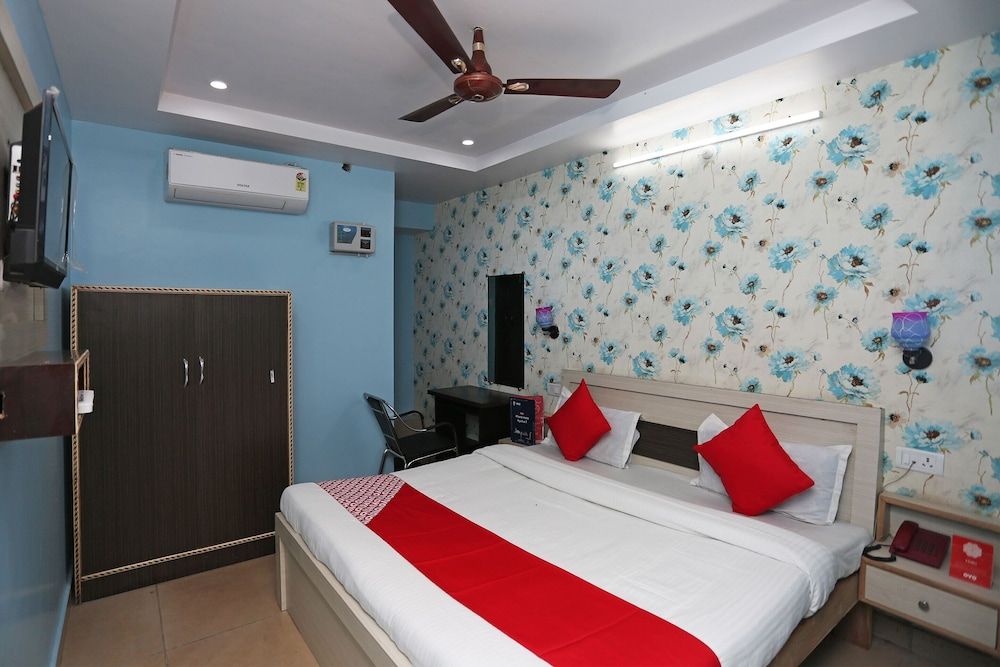 OYO 19192 Hotel New Metro Double Room 5