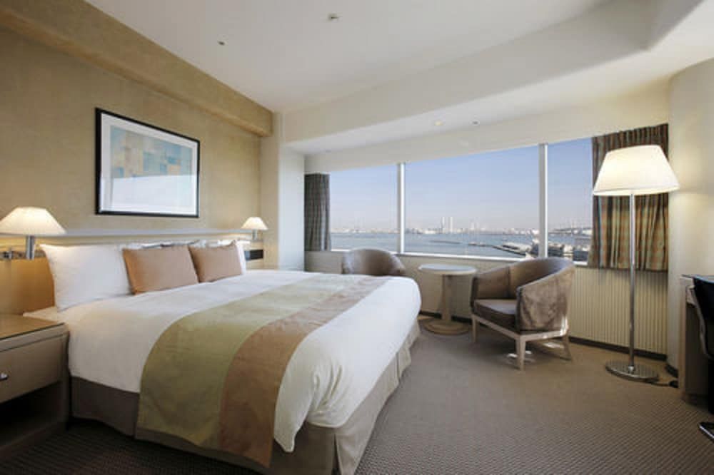 [Check-in 15:00] Tower Bay View Double, Smoking