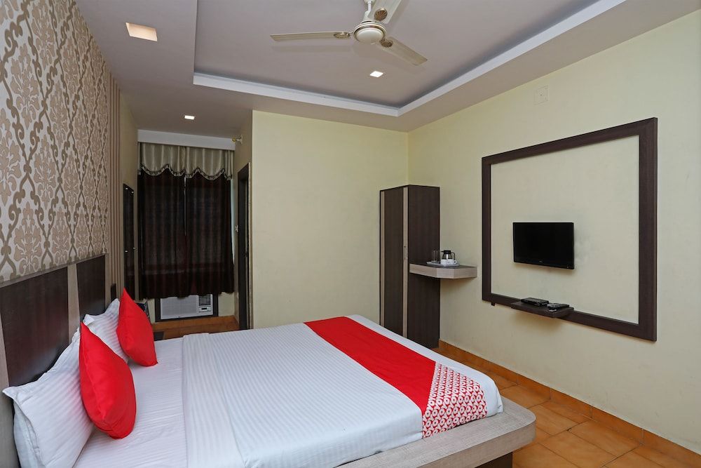 OYO 29689 Hotel Pramod Double or Twin Room 9