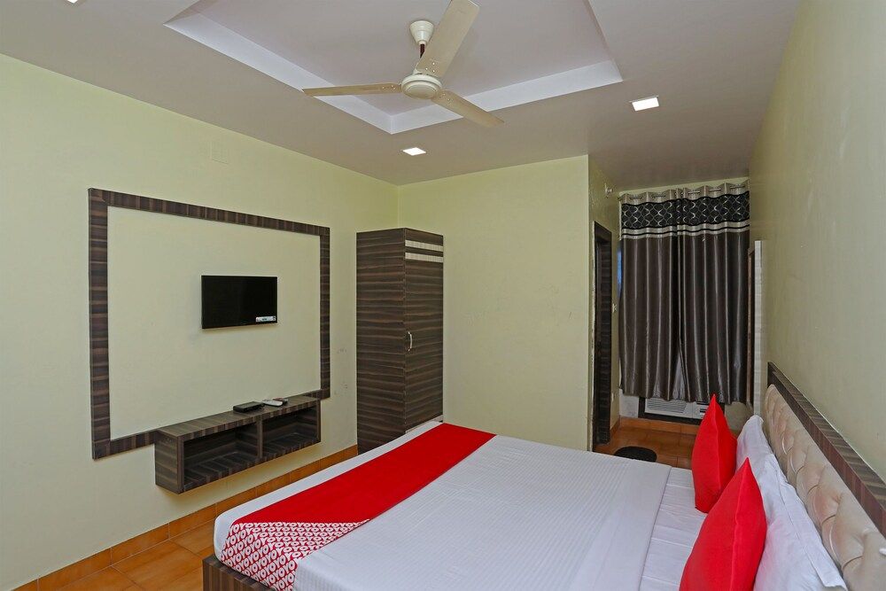 OYO 29689 Hotel Pramod Double or Twin Room 12