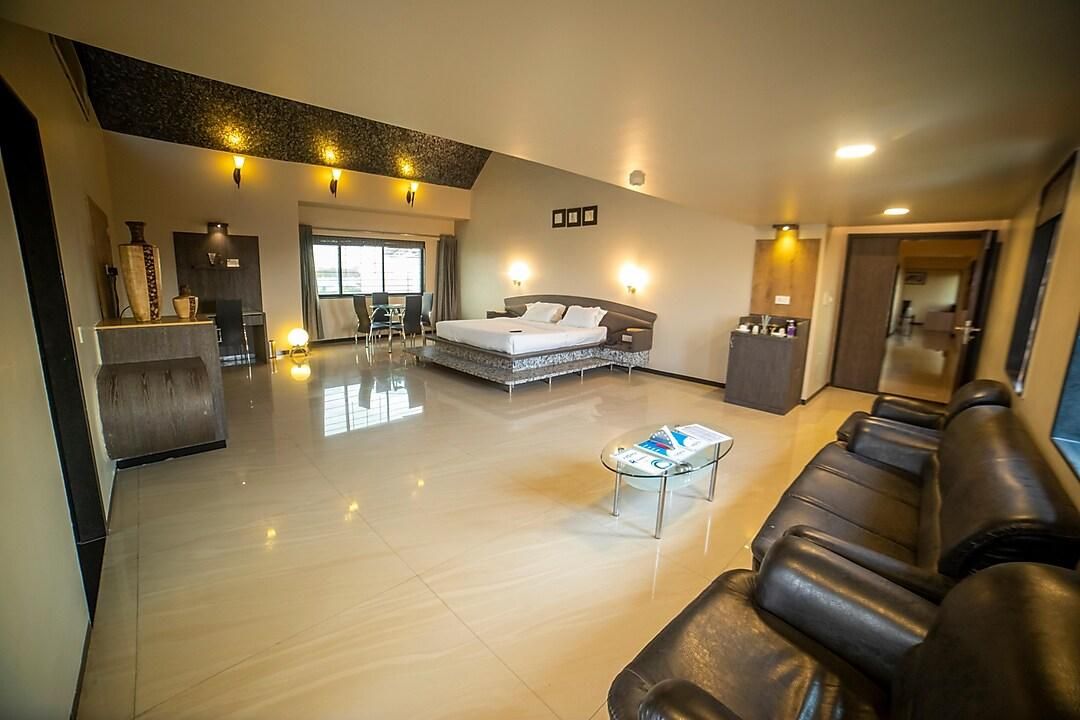 undefined Hotel Aroma 2