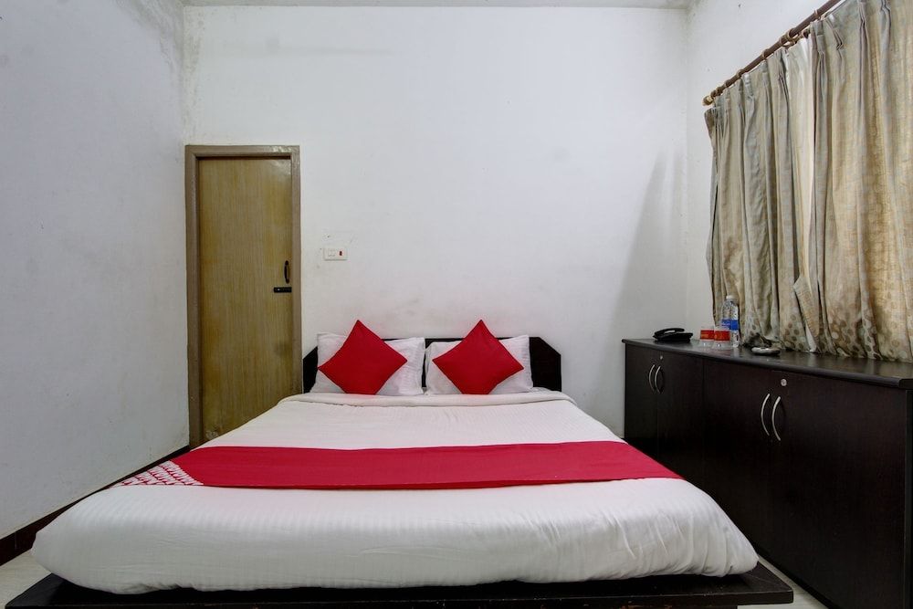 OYO 46168 Sky Hotels Double or Twin Room 15