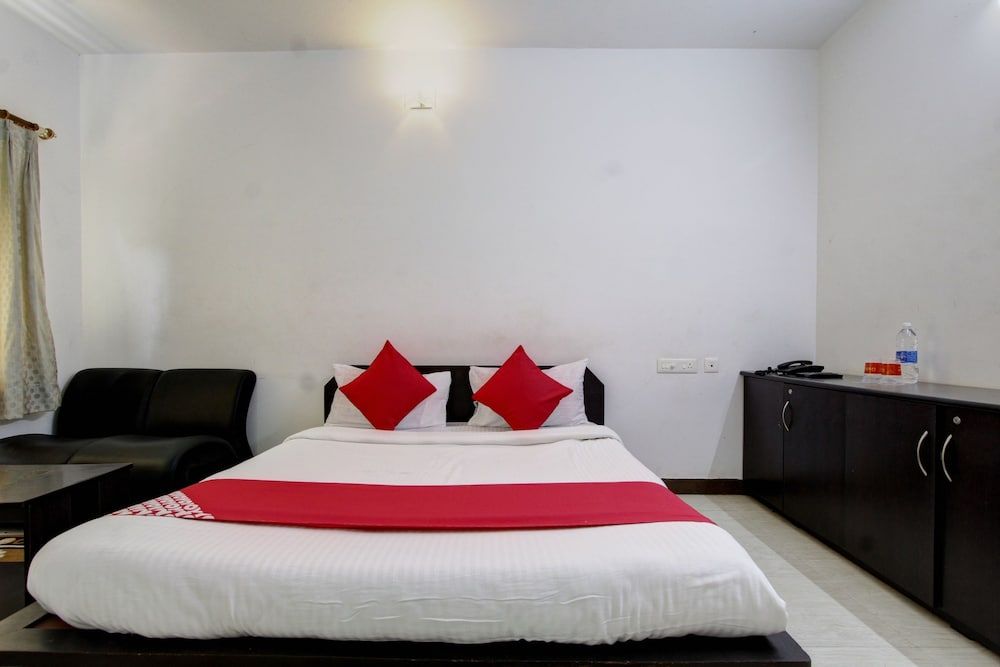 OYO 46168 Sky Hotels Double or Twin Room 14