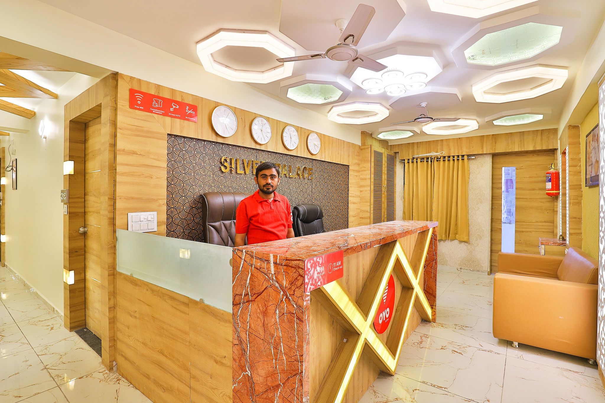 undefined OYO Hotel Silver Palace