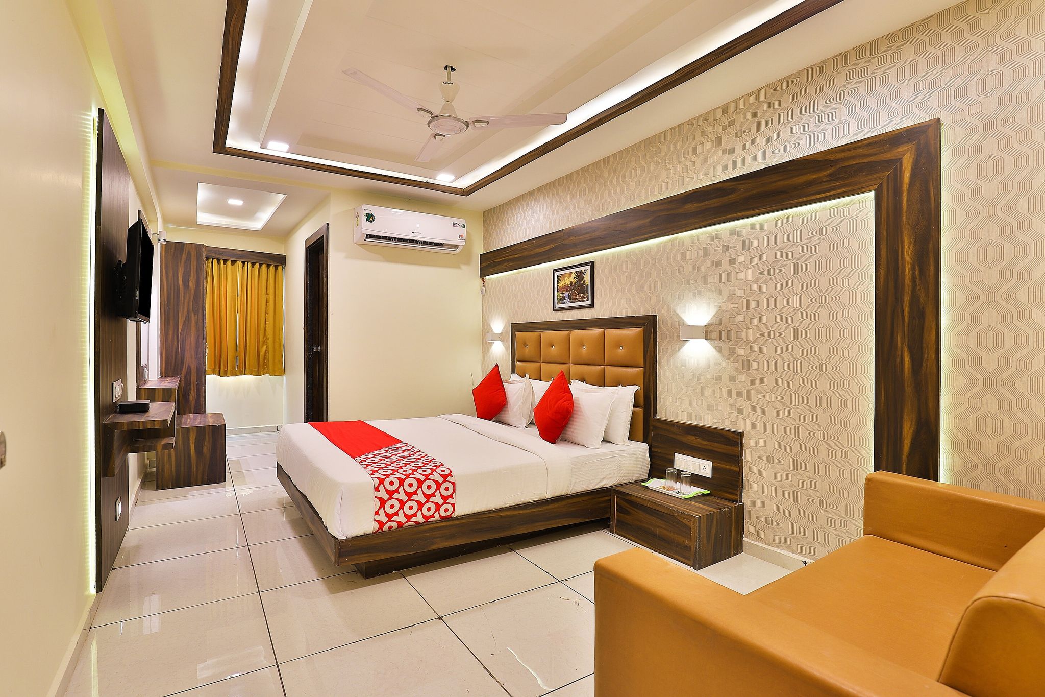 undefined OYO Hotel Silver Palace 10
