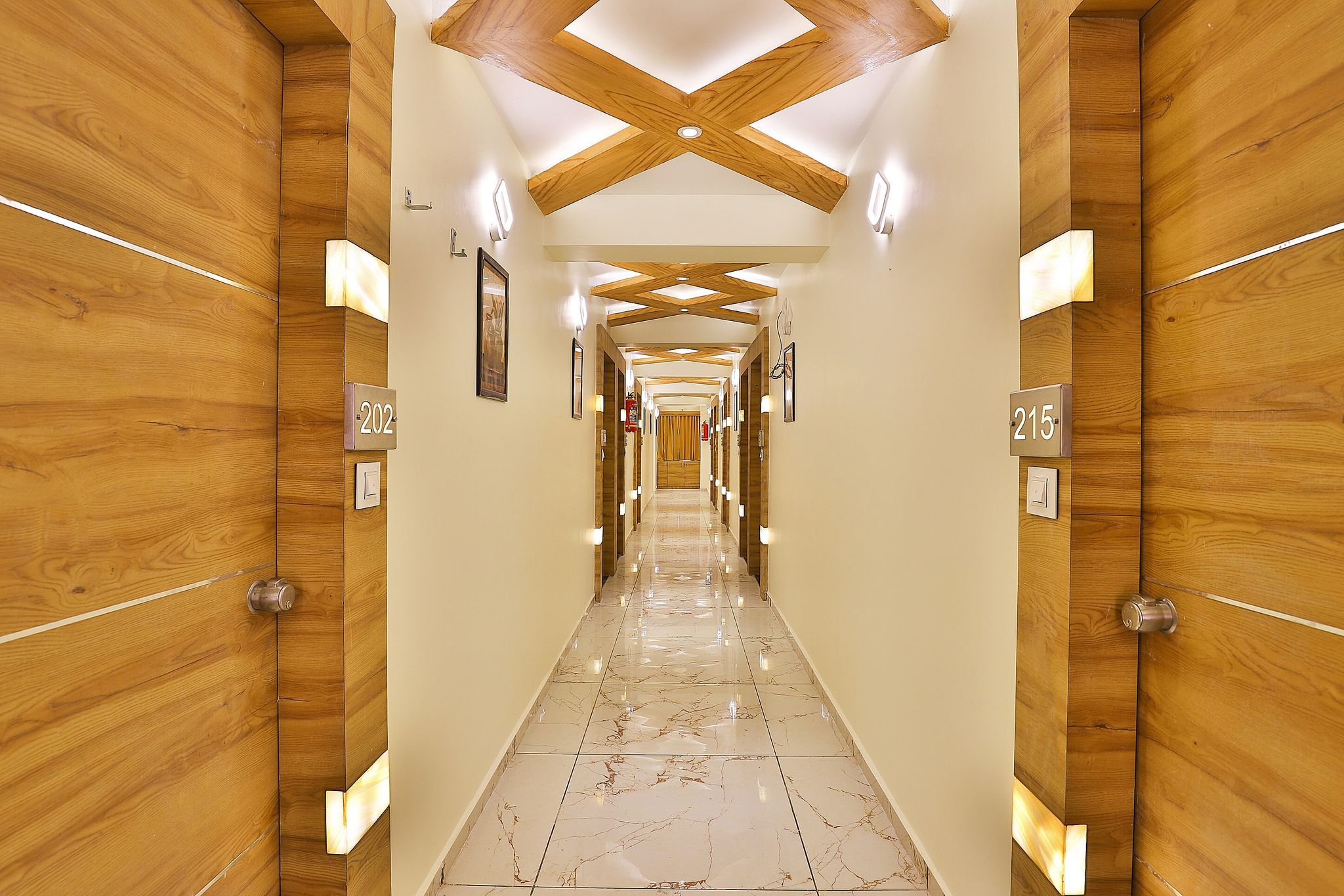 undefined OYO Hotel Silver Palace 6
