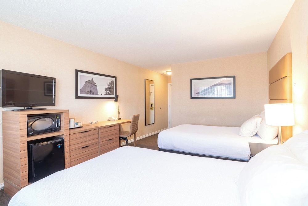 Sandman Hotel Cranbrook Standard Room, 2 Double Beds