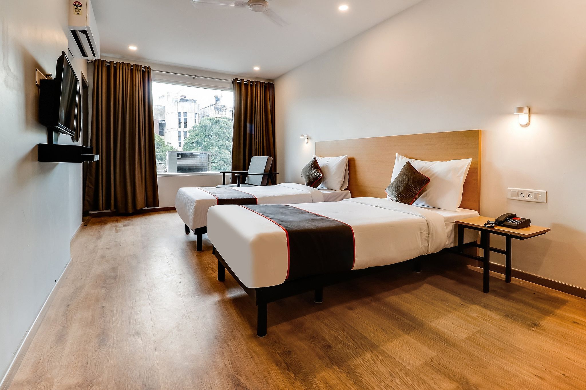 Townhouse Gandhi Hall Classic Room 6