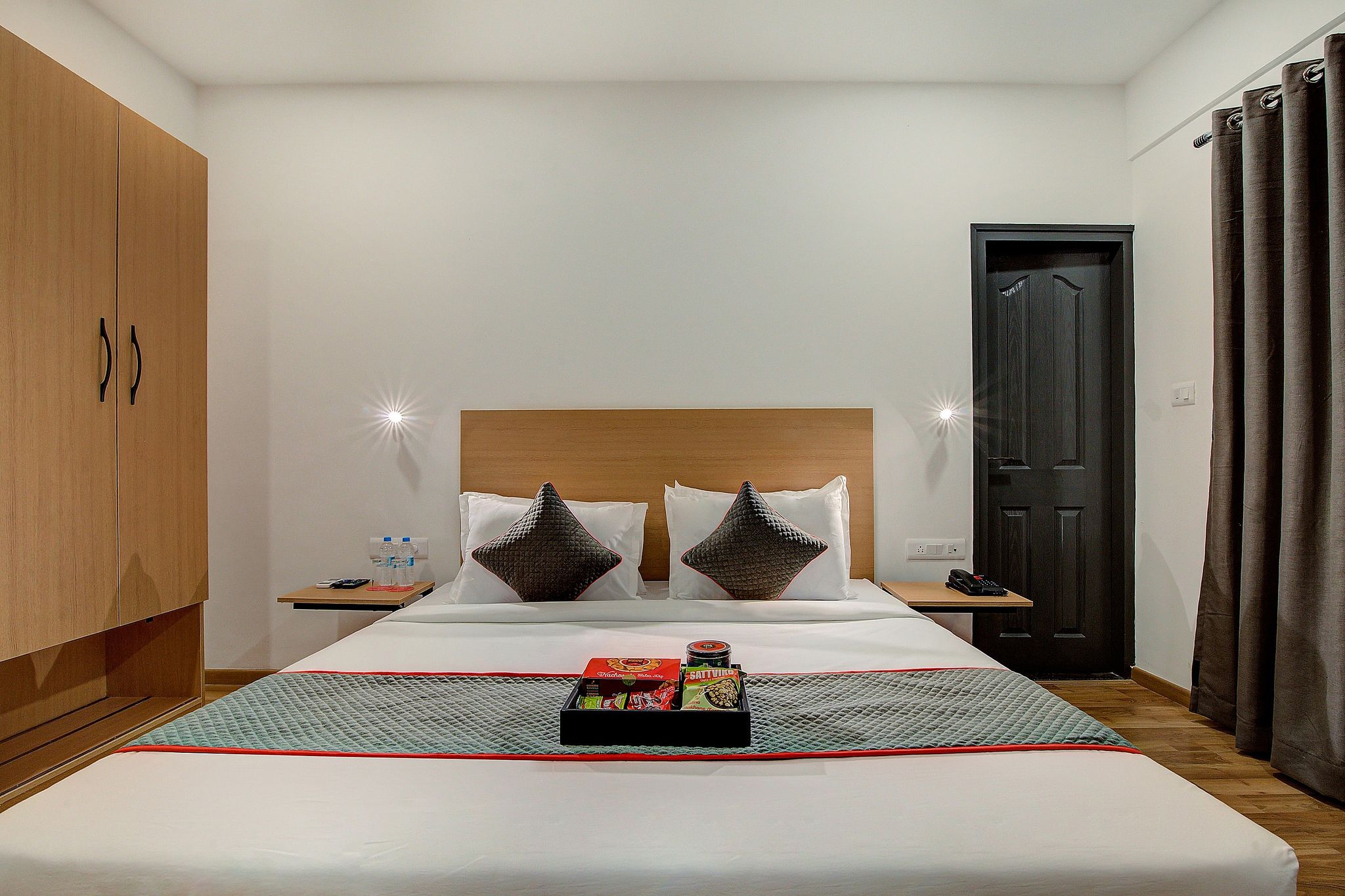 Townhouse Gandhi Hall Classic Room 2