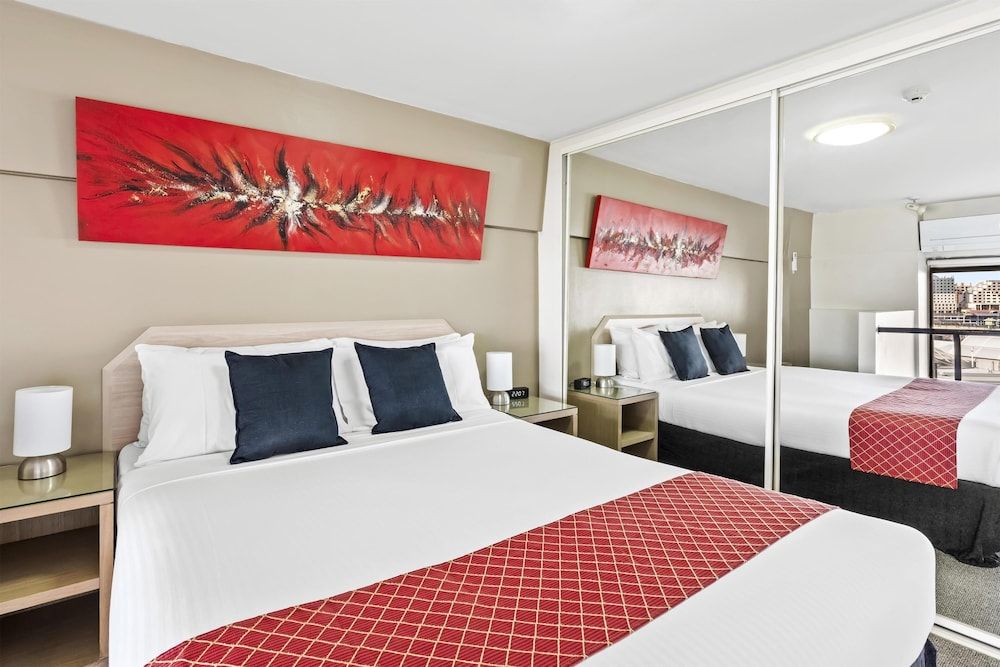 undefined Metro Apartments on Darling Harbour - Sydney 9