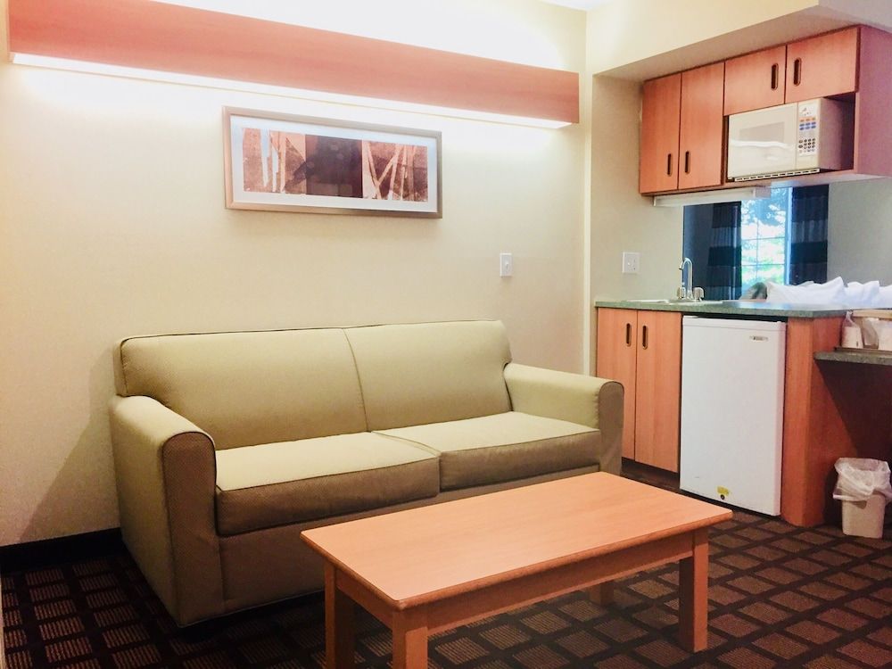 Studio Suite, 1 Queen Bed, Non Smoking