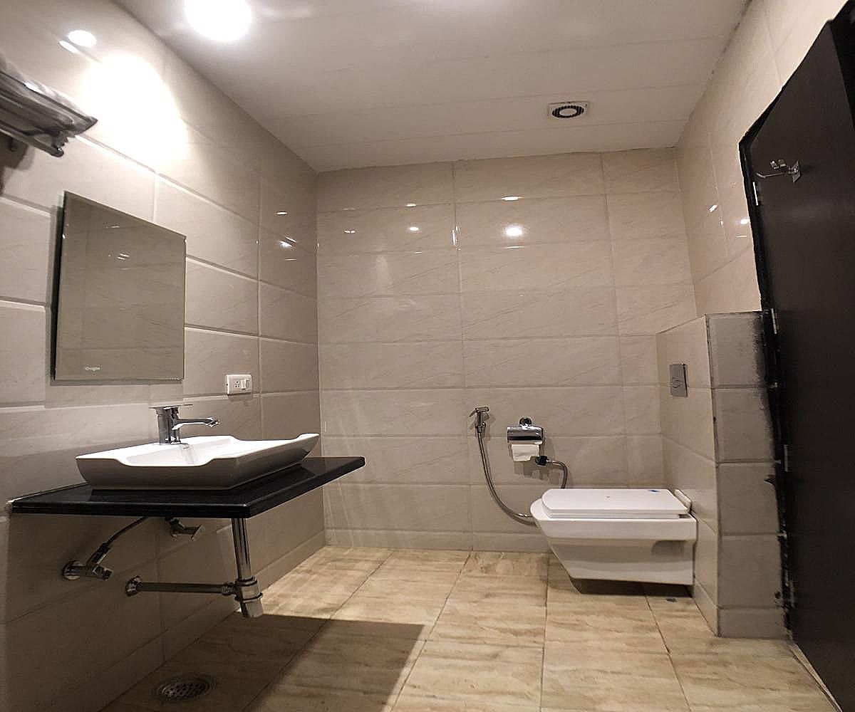 Hotel Solitaire Deluxe Room 9