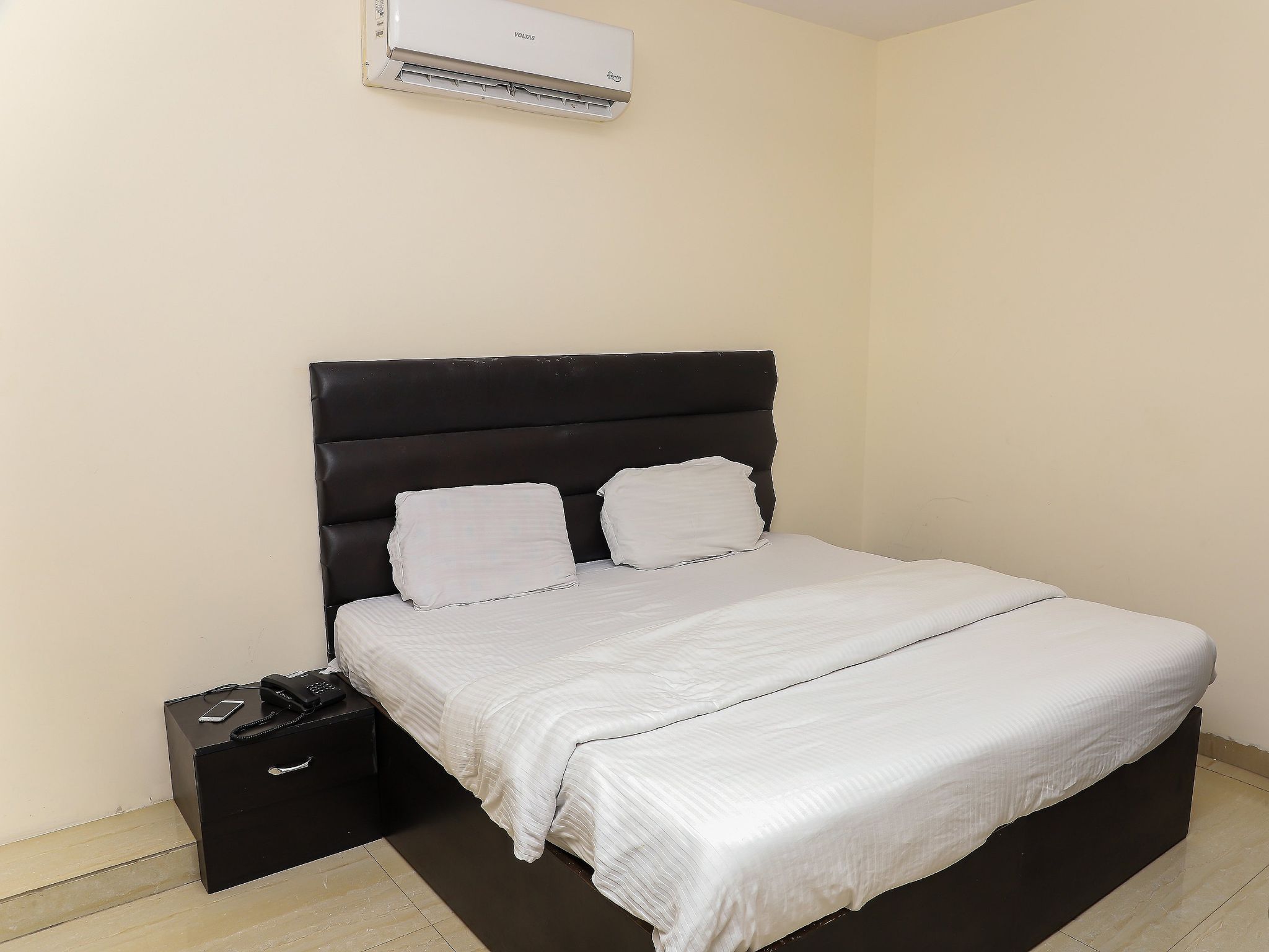 Hotel Solitaire Deluxe Room 11