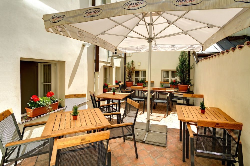 undefined Red Lion 7