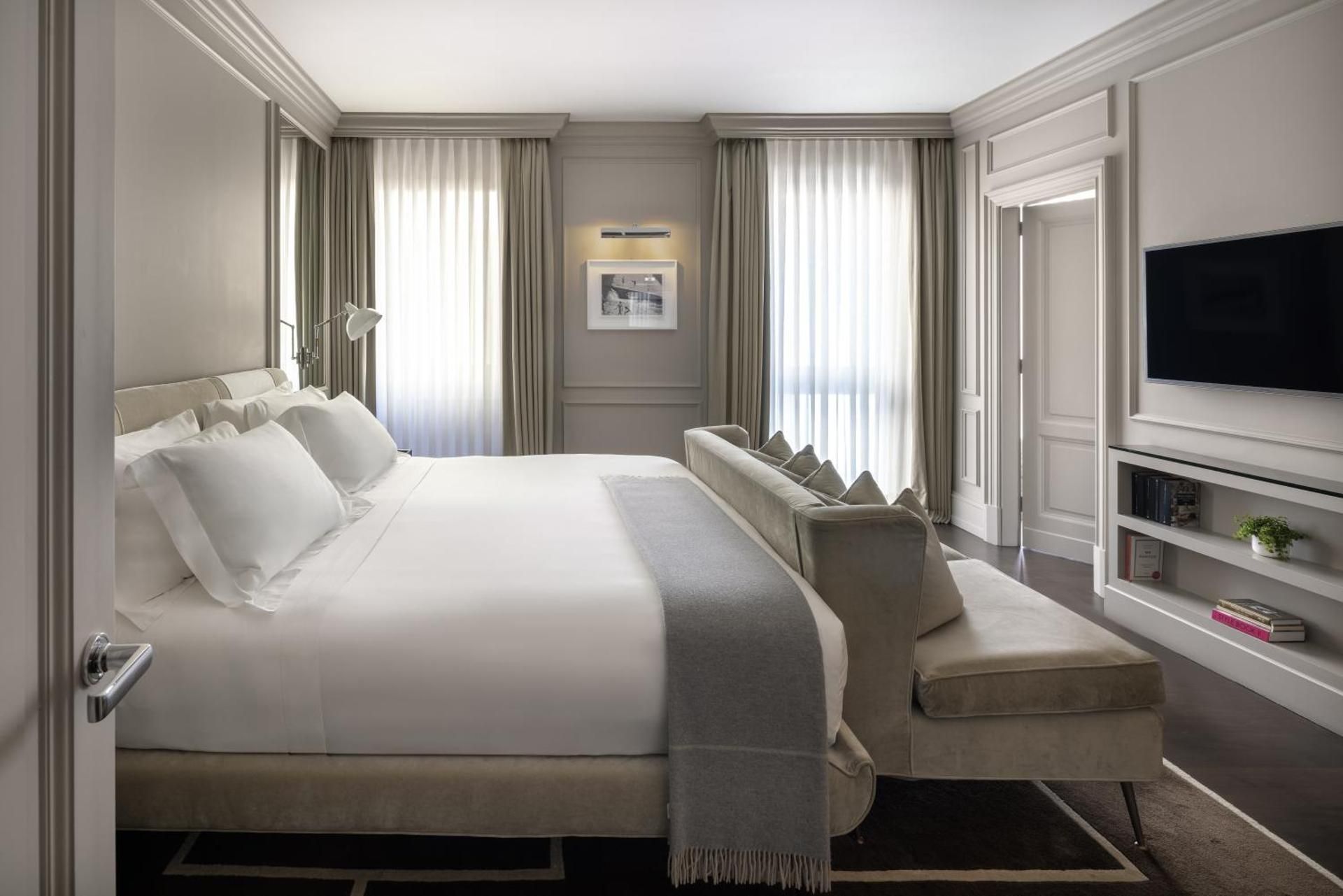 undefined Portrait Firenze - Lungarno Collection 8