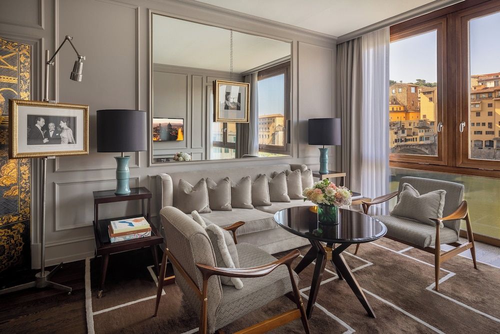 undefined Portrait Firenze - Lungarno Collection 5