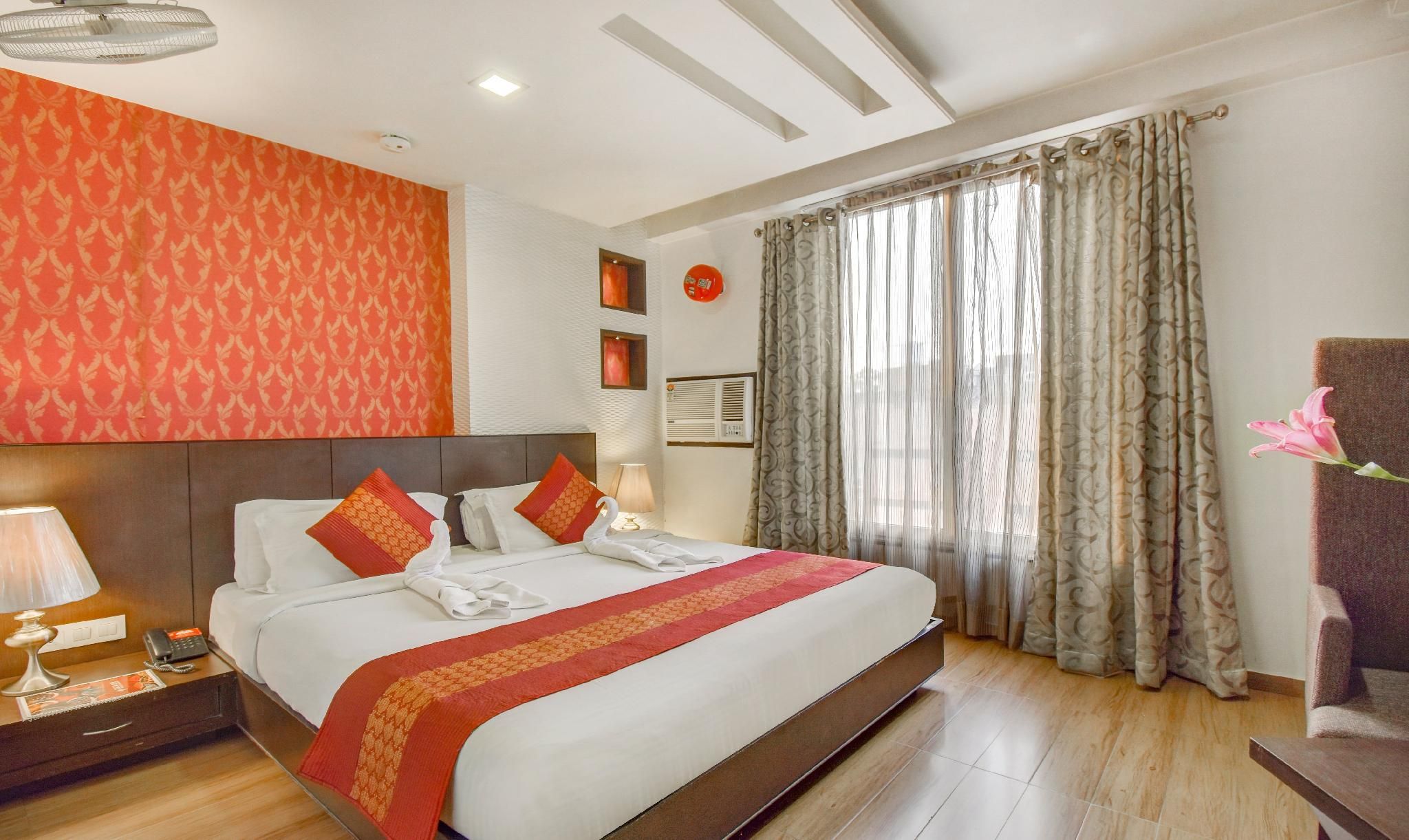 Hotel Raya Inn Deluxe Double Room 12