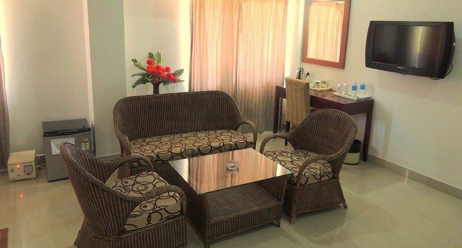 undefined Hotel Aroma Residency 3