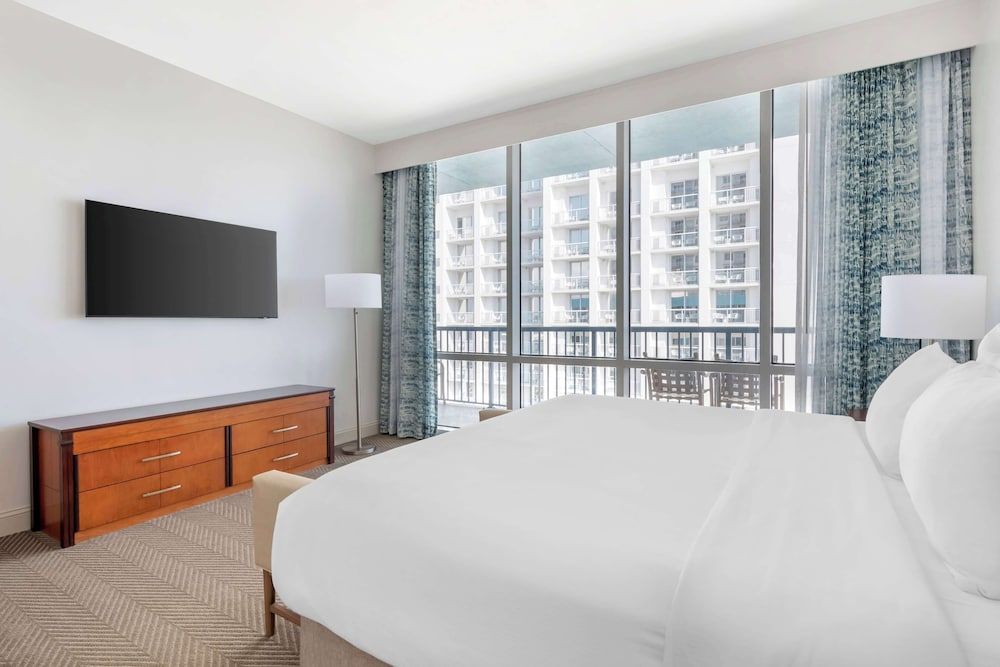 Hilton Vacation Club Daytona Beach Regency 1 BEDROOM OCEAN VIEW KING SUITE PLUS