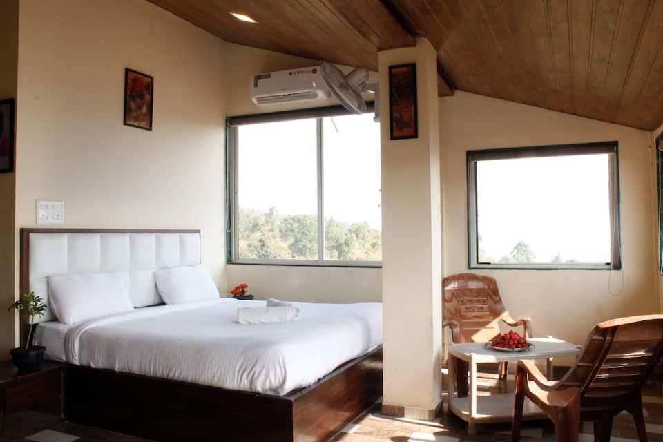 Valley Wood Resort And Spa Deluxe Double Room With Sitting Area 4