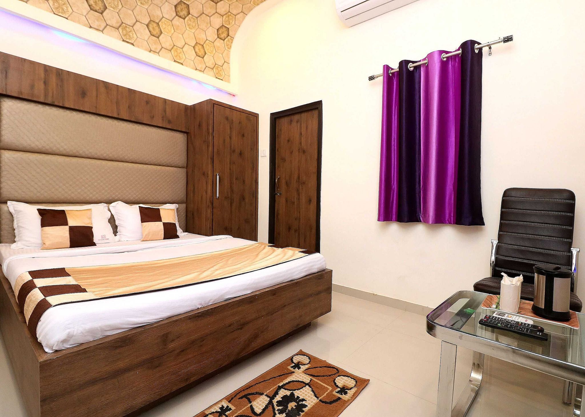 undefined OYO Flagship 10991 Hotel Gagan 6