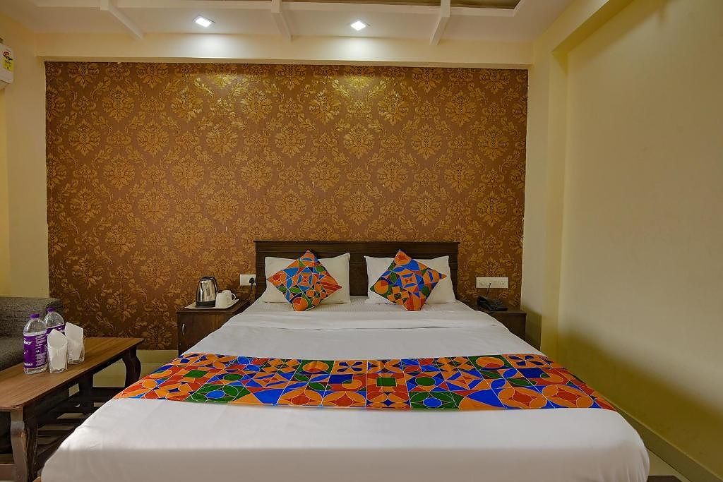 undefined Fabhotel Emerald Inn 9