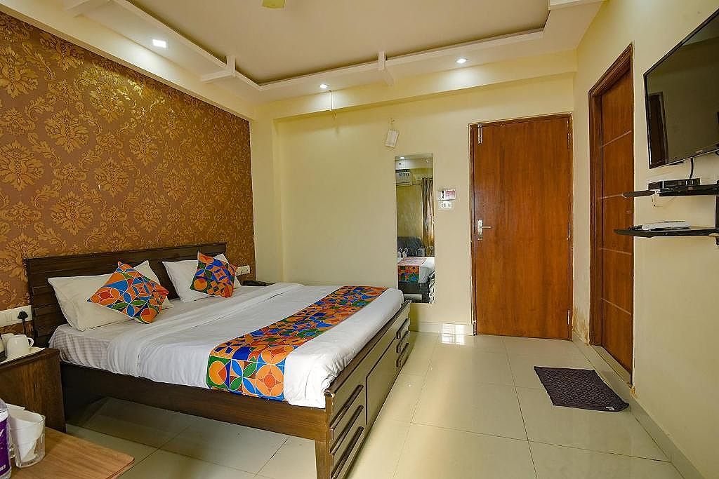 undefined Fabhotel Emerald Inn 6