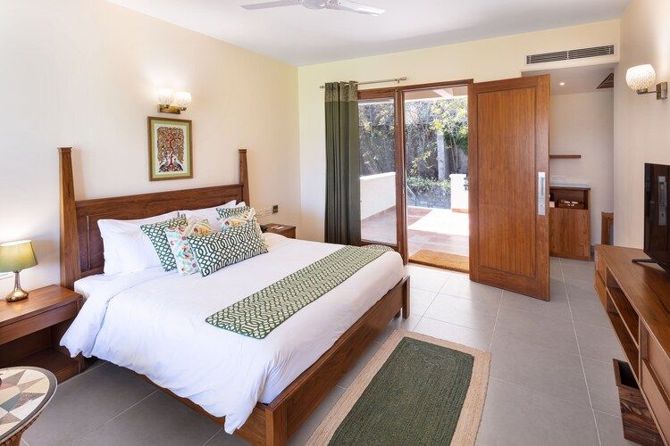 Deluxe Mountain View