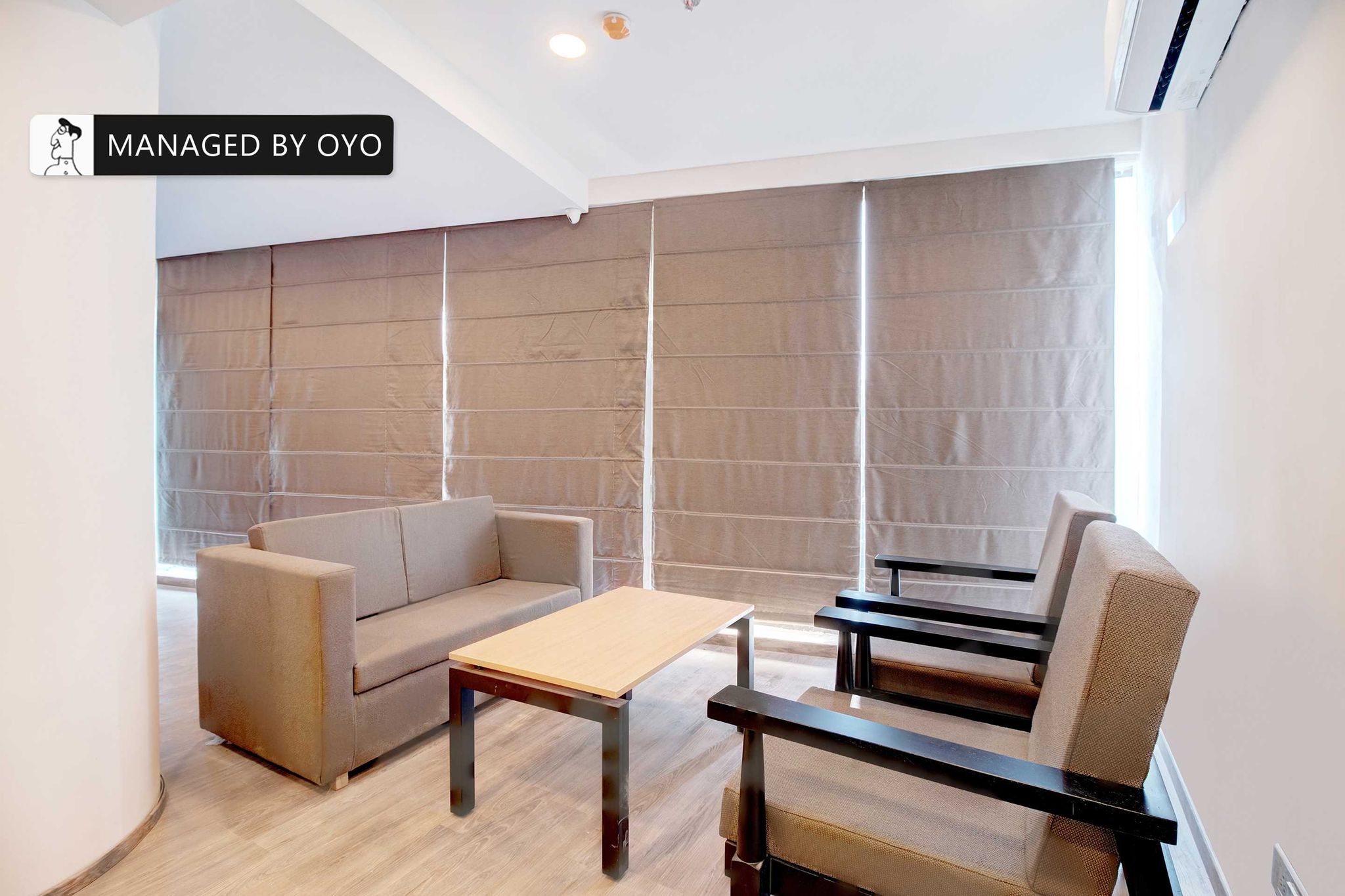 Townhouse Akota Vadodara Classic 18