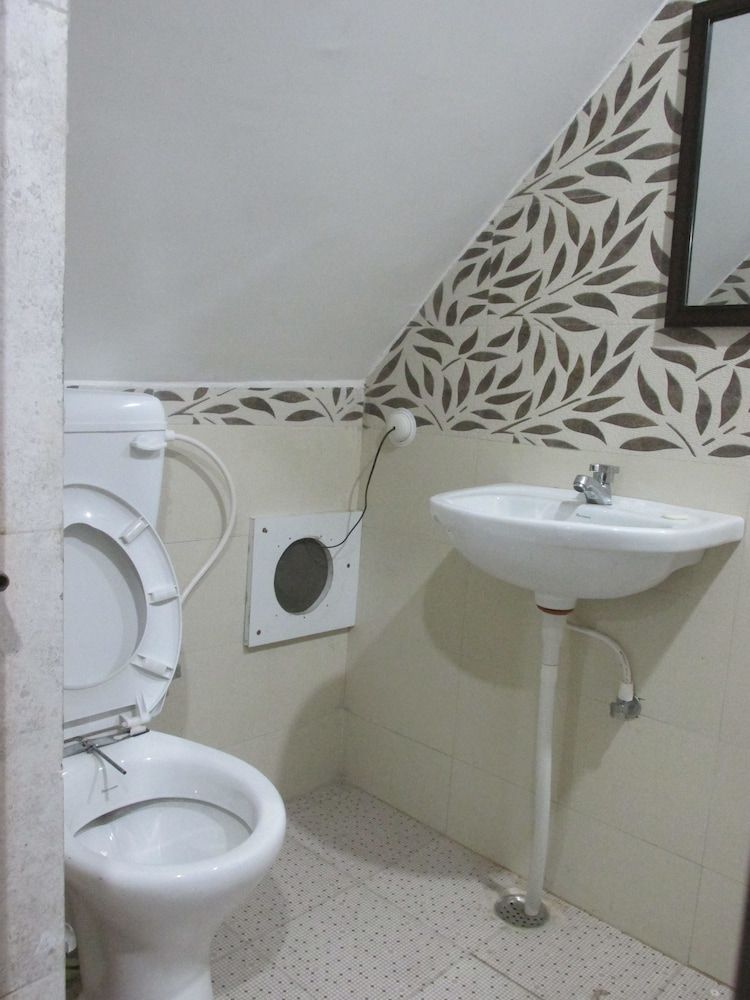 Hotel Silk Standard Room 4