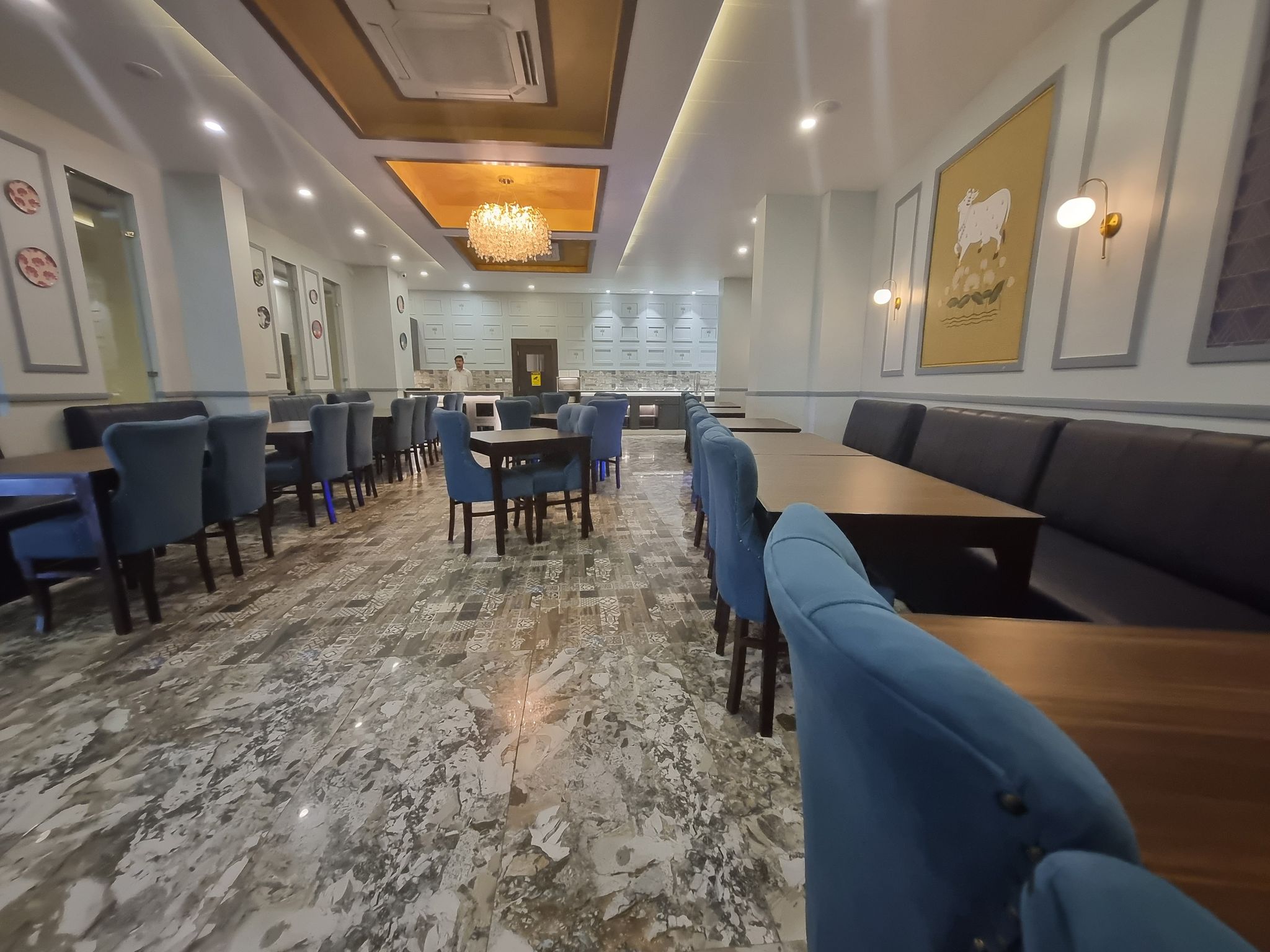 Food & Dining