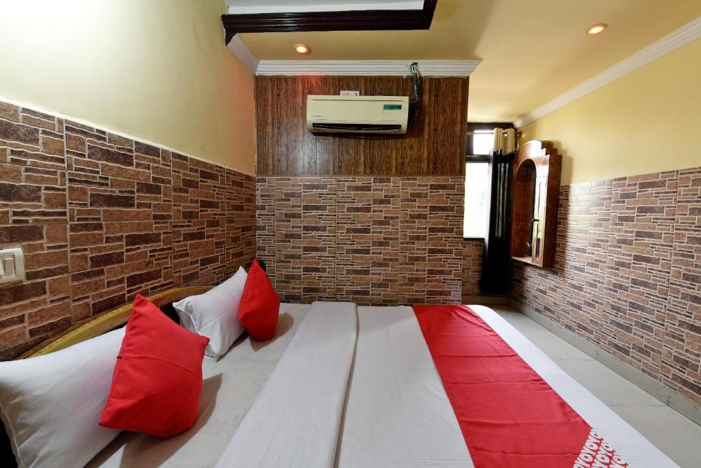 undefined OYO 19541 Hotel Jammu Palace(JMU043) 7